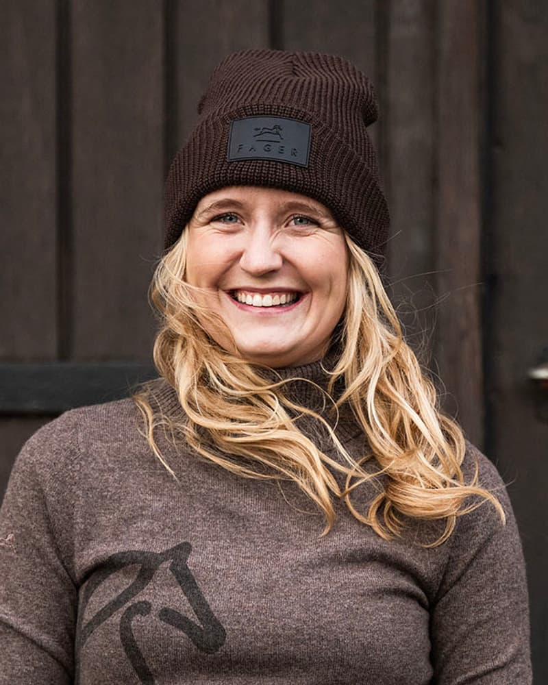 209_f609b29b0e-beanie_brown-full