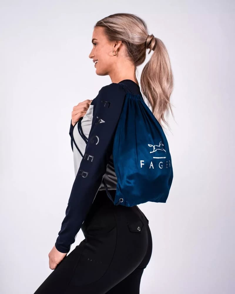212_701e9da3cb-fager_velvet_bag_big-1-scaled-1-864x1080-full