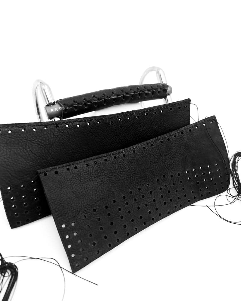 729_c3bce73be5-leathercover-full