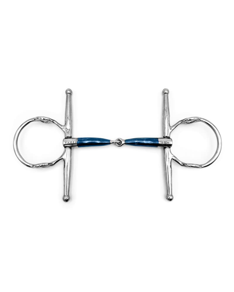 825_c5915b7cc7-eliasfcg7831-full